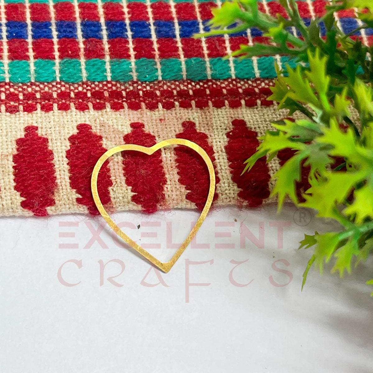 25mm Heart Shape Brass Frame - Gold
