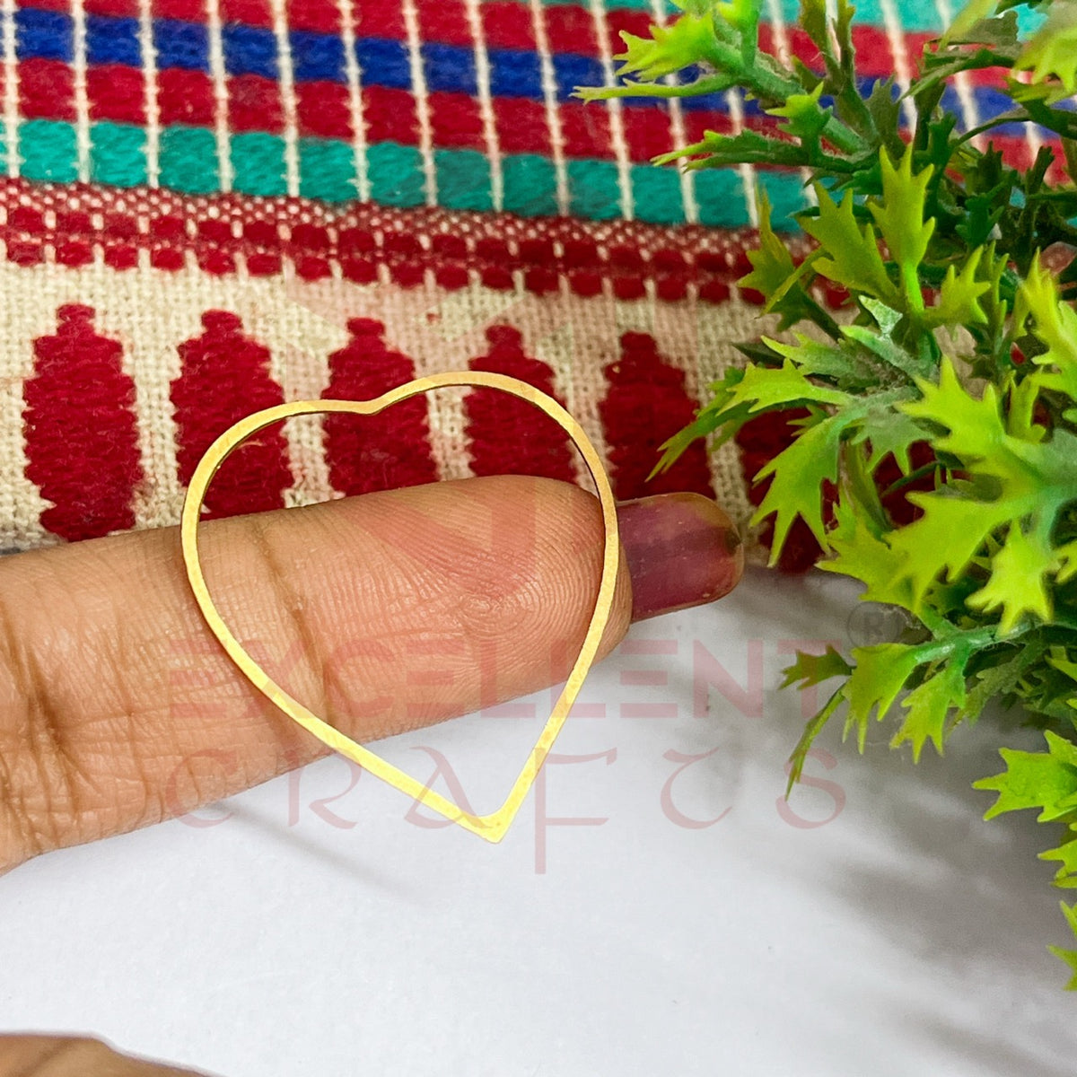 30mm Heart Shape Brass Frame - Gold