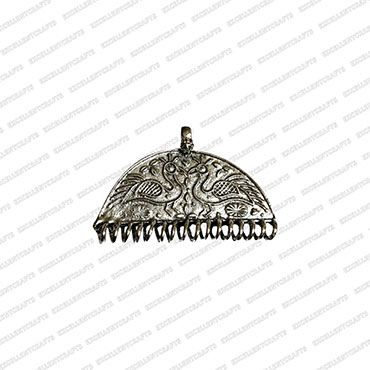 ECMANTPEN31-Half-Circle-Shape-Metal-Antique-Finish-Silver-Color-Pendant-Double-Peacock-Design-1