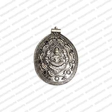 ECMANTPEN36-Oval-Shape-Metal-Antique-Finish-Silver-Color-Goddess-Lakshmi-Pendant-Design-1