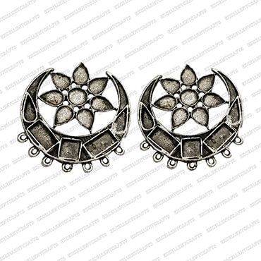 Round Shape Metal Antique Finish Silver Color Stud Design 12