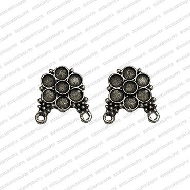 Round Shape Metal Antique Finish Flower Silver Color Stud Design 23