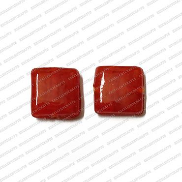 ECMGLBEAD274-14mm-x-14mm-Cherry-Red-Transparent-Square-Shape-Shiny-Glass-Beads V1