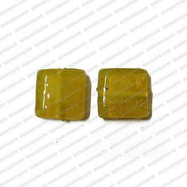 ECMGLBEAD280-14mm-x-14mm-Sunshine-Yellow-Transparent-Square-Shape-Shiny-Glass-Beads V1