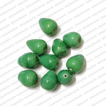 ECMGLBEAD338-12mm-x-18mm-Leaf-Green-Transparent-Tear-Drop-Shape-Shiny-Glass-Beads