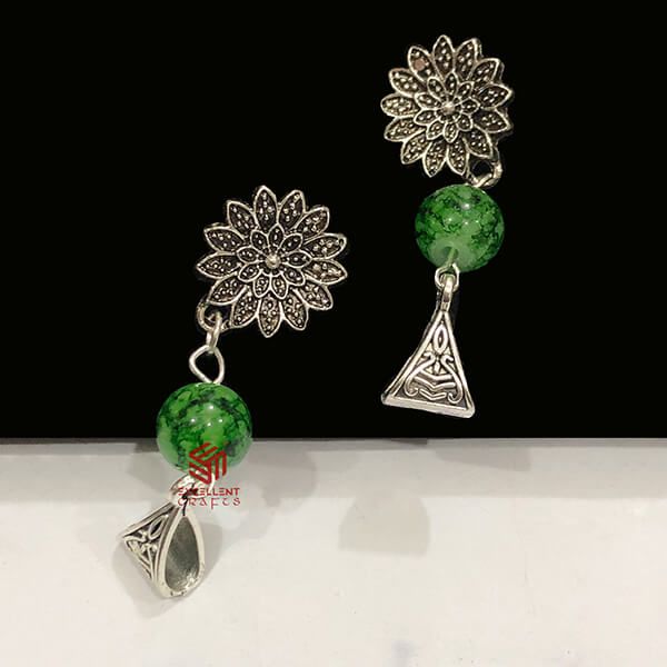 Triangle Shape Forest Green Color Antique Silver Finish Textured Glass Bead Bail Necklace Set