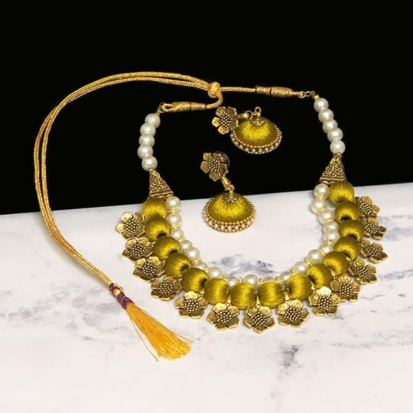 Silk thread store gold necklace