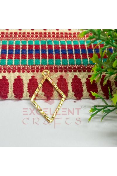 Diamond Shape Geometric Texture Pendant Bezel  -Gold