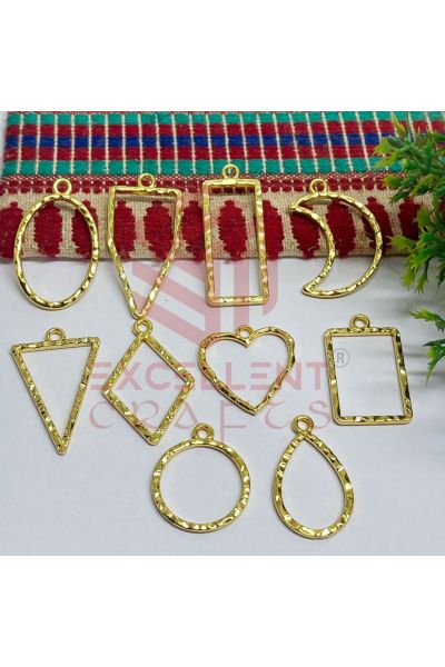 Geometric Texture Pendant Bezels Mixed designs - Gold Finish