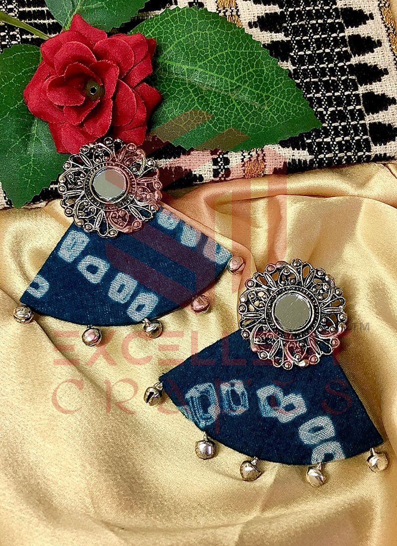Peacock Green Bandhani Fabric Sheesh Ghungroo Studs