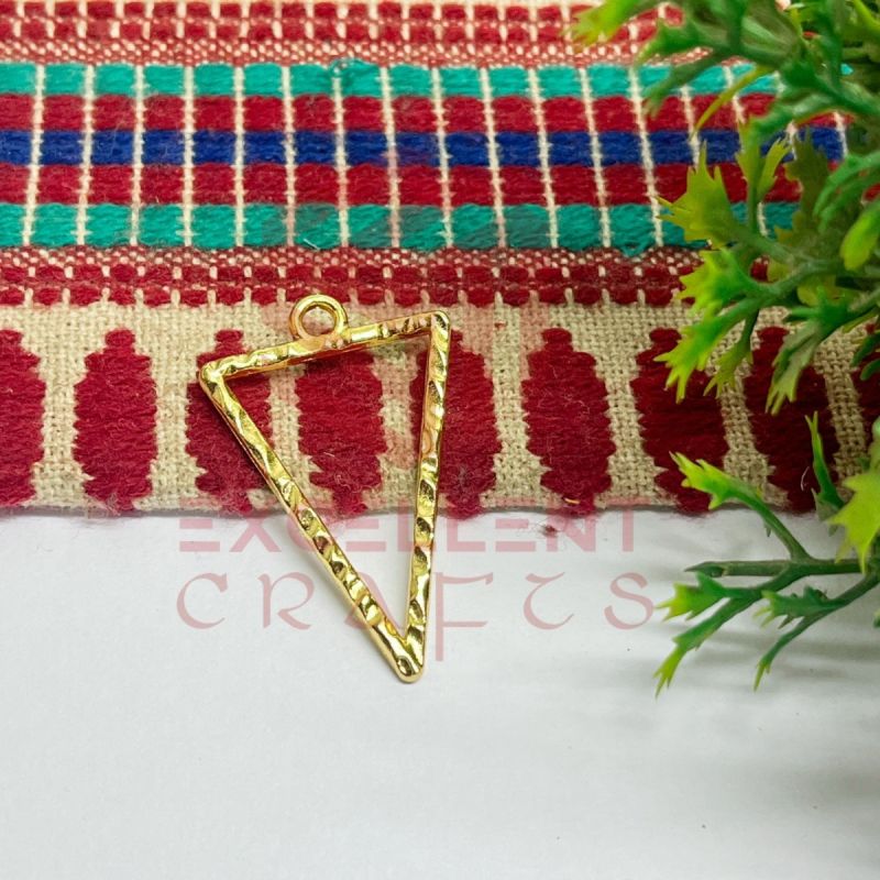 Triangle Geometric Texture Pendant Bezel  - 