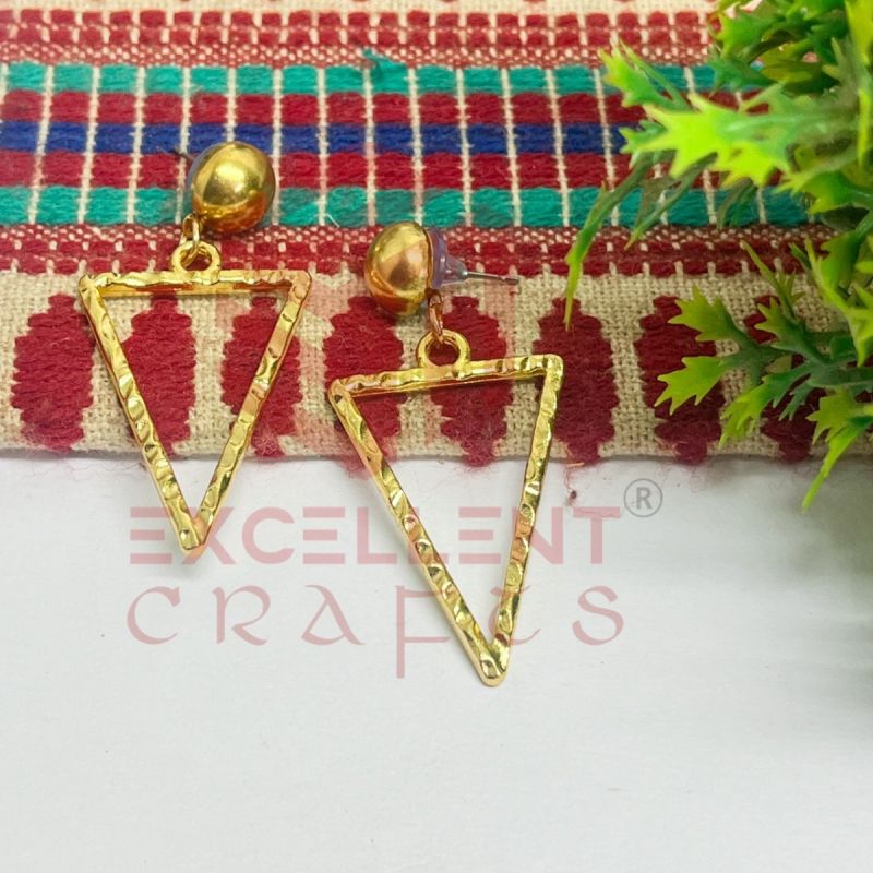 Ball Stud Triangle Shape Texture Earring Bezels - (1Pair)